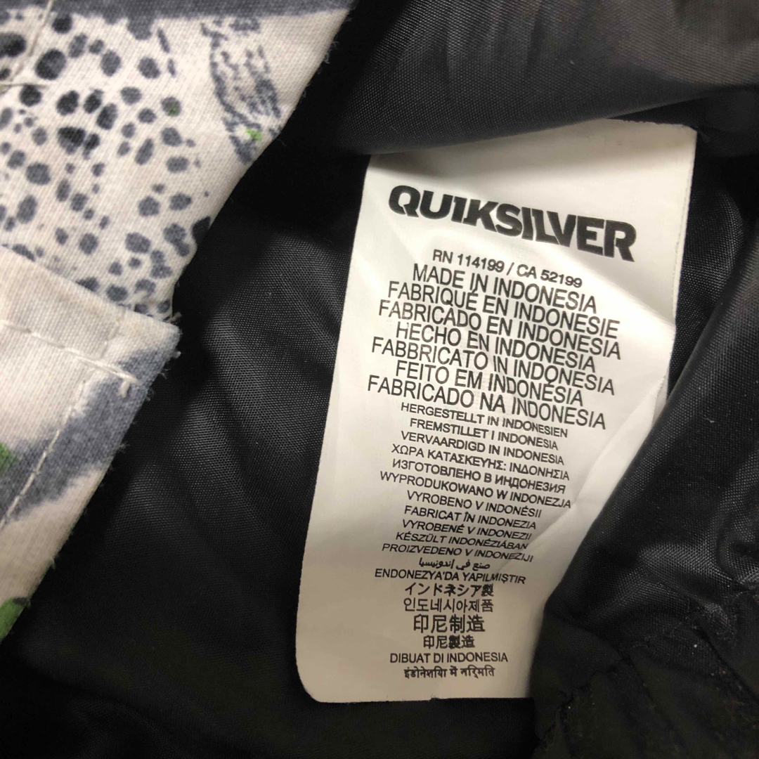 QUIKSILVER(クイックシルバー)のQUIKSILVER クイックシルバー　スノーボード ウェア ジャケット XS スポーツ/アウトドアのスノーボード(ウエア/装備)の商品写真