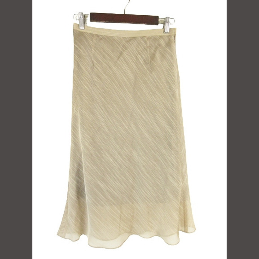 YUKI TORII セットアップ ブラウス スカート 膝下丈 ベージュ 40 レディースのフォーマル/ドレス(礼服/喪服)の商品写真