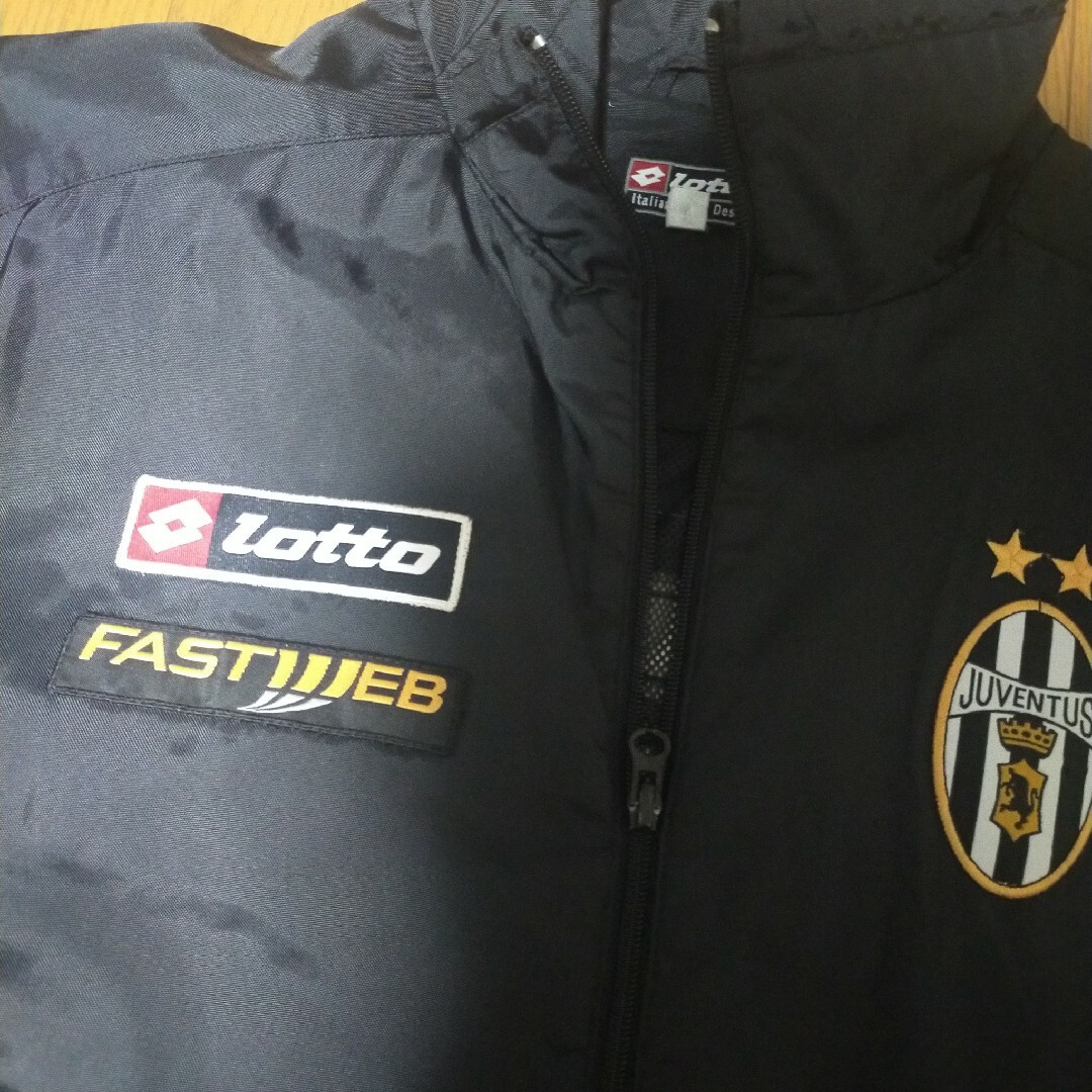 lotto(ロット)の未使用  Lotto製 セリエA ユベントス Juventus クラシック スポーツ/アウトドアのサッカー/フットサル(ウェア)の商品写真