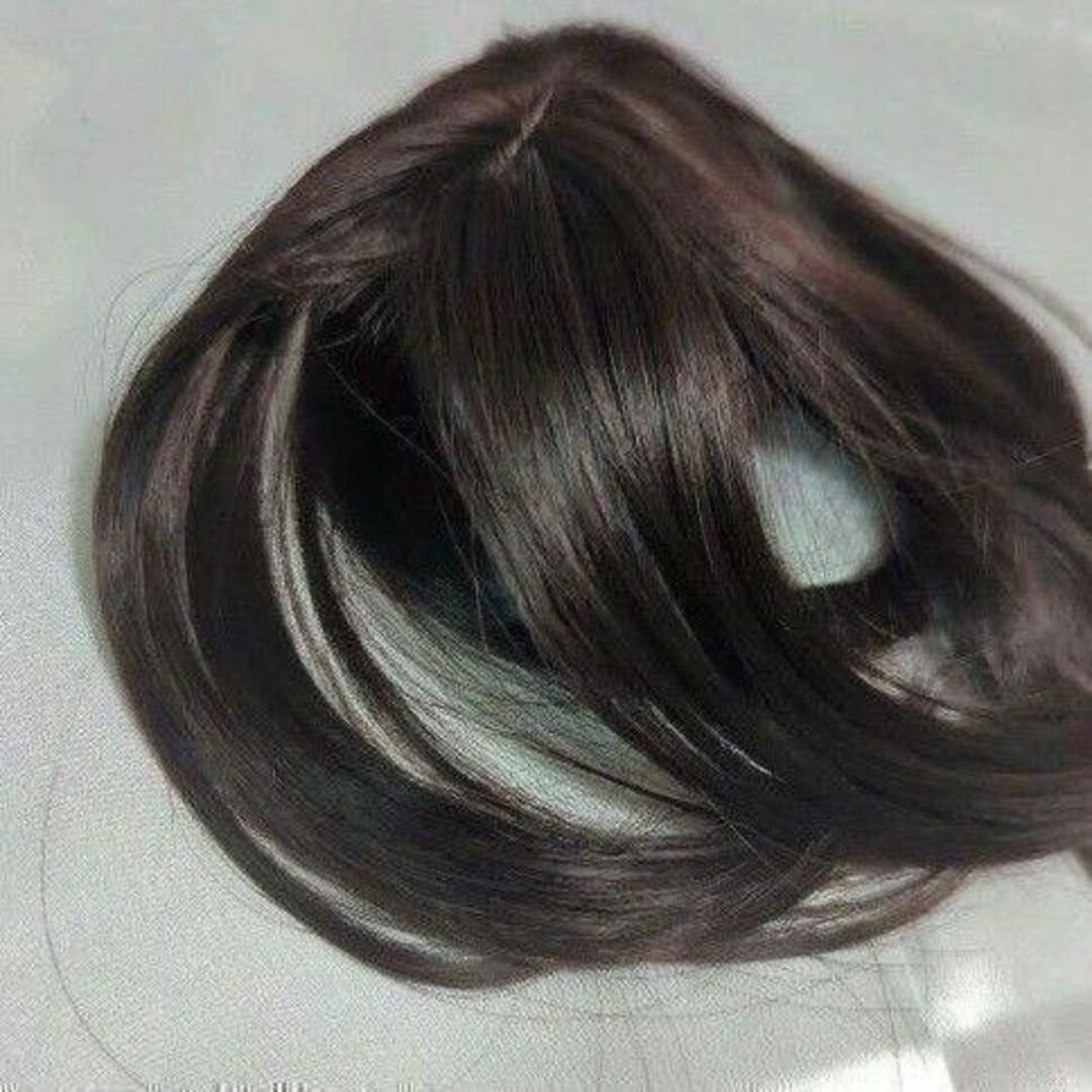 人工毛 前髪ウィッグ　ダークブラウン　ふんわりカール　頭頂部 つけ毛　クリップ レディースのウィッグ/エクステ(前髪ウィッグ)の商品写真