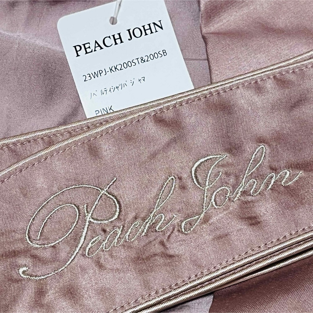 PEACH JOHN(ピーチジョン)の★PEACH JOHN★シルクサテンパジャマ★ルームウェアセットアップ★pink レディースのルームウェア/パジャマ(ルームウェア)の商品写真