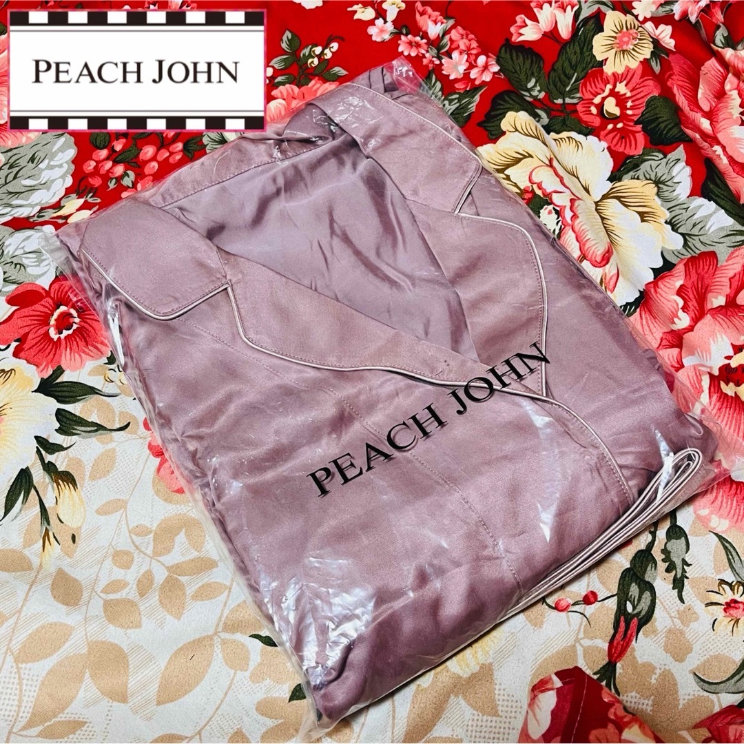 PEACH JOHN(ピーチジョン)の★PEACH JOHN★シルクサテンパジャマ★ルームウェアセットアップ★pink レディースのルームウェア/パジャマ(ルームウェア)の商品写真