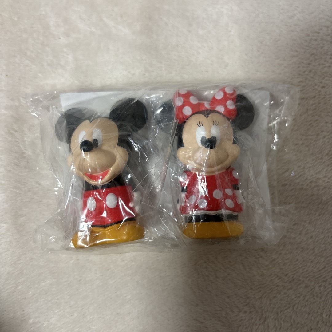 Disney(ディズニー)の未使用　ディズニーストア　プレミアム交換　指人形　ミッキー　　ミニー　非売品 エンタメ/ホビーのおもちゃ/ぬいぐるみ(キャラクターグッズ)の商品写真