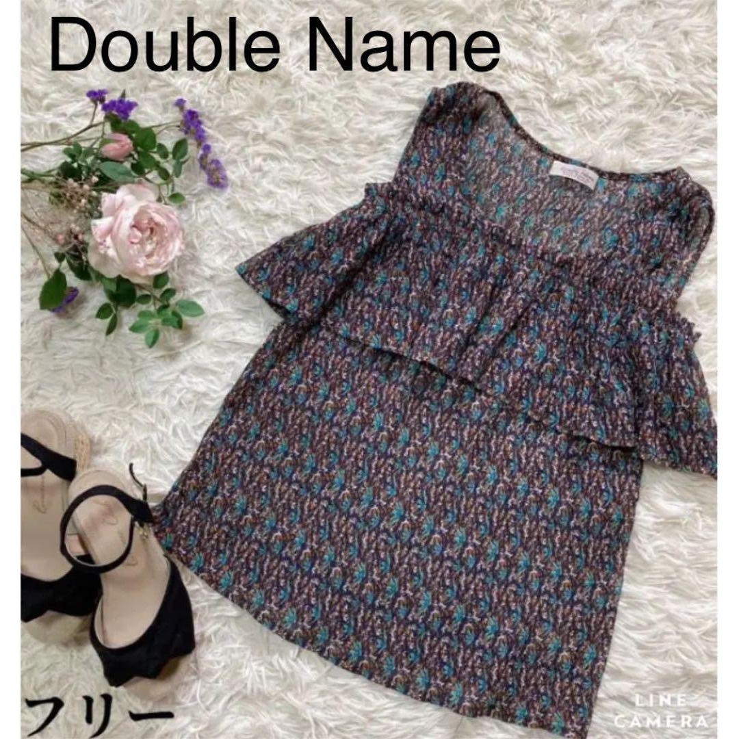 DOUBLE NAME(ダブルネーム)の【美品】ダブルネーム　タンクトップ　ノンスリーブ　胸元フリル　可愛い　フリー レディースのトップス(タンクトップ)の商品写真