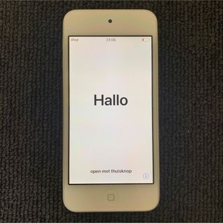 アイポッドタッチ(iPod touch)のApple iPod touch 第6世代 32GB 初期化済み シルバー 4(ポータブルプレーヤー)