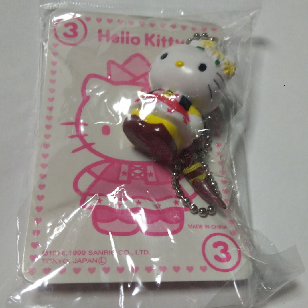 ハローキティ(ハローキティ)のHELLO KITTY 1999年 スイス エーデルワイス ストラップ エンタメ/ホビーのおもちゃ/ぬいぐるみ(キャラクターグッズ)の商品写真