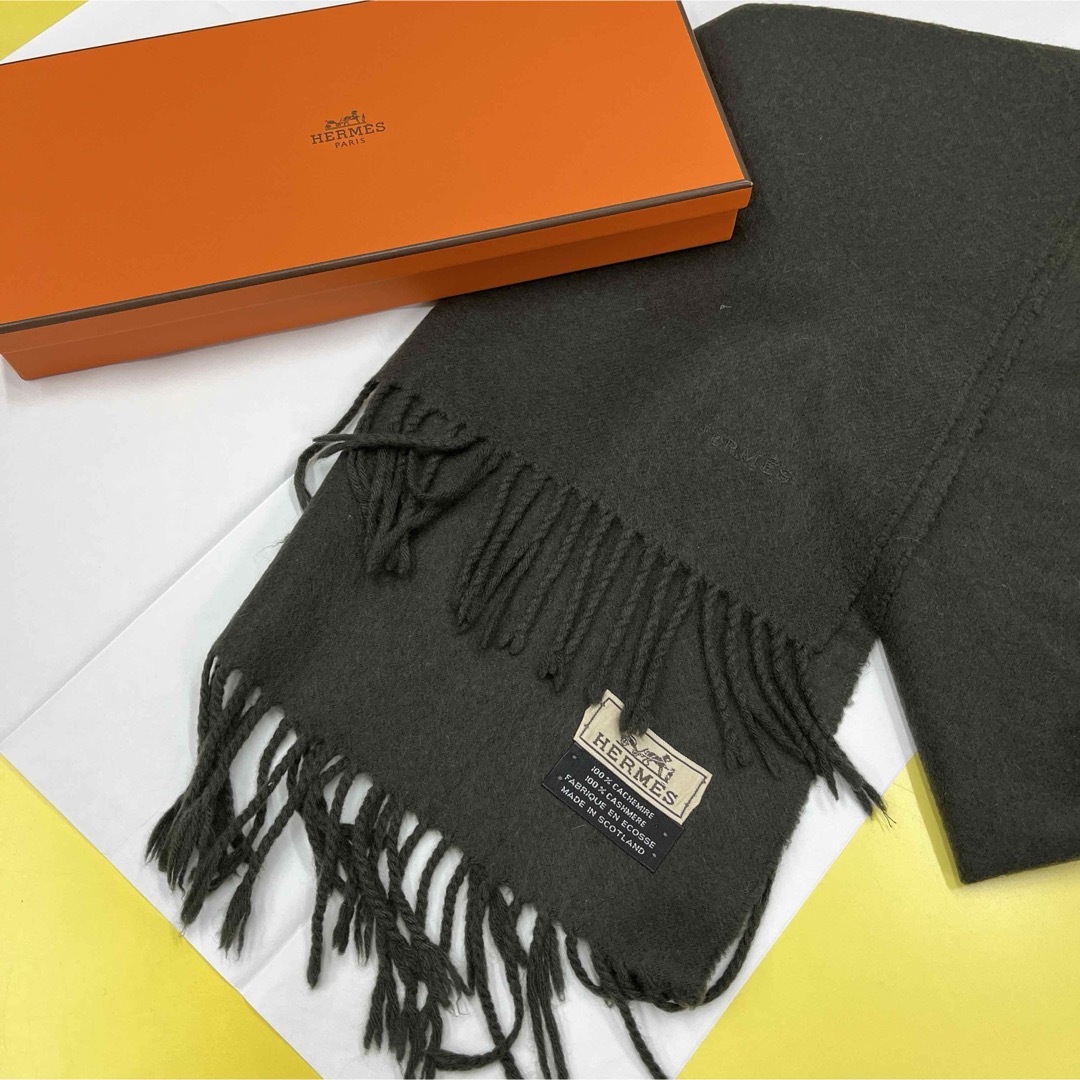 Hermes(エルメス)のHERMES カシミヤ マフラー　箱入り メンズのファッション小物(マフラー)の商品写真