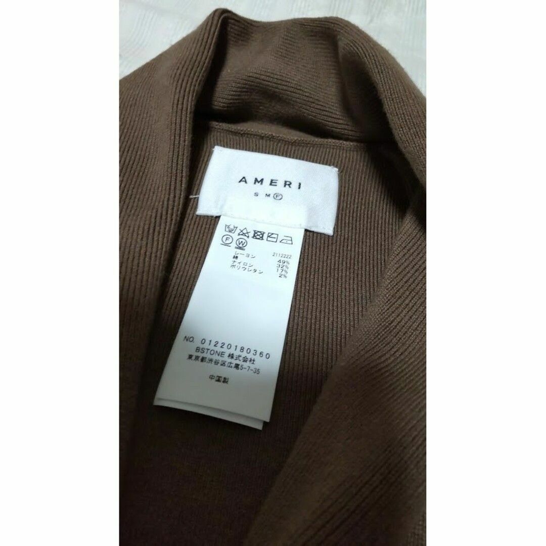 Ameri VINTAGE(アメリヴィンテージ)のPLEATS SHAWL COLLAR VEST AMERI レディースのトップス(ニット/セーター)の商品写真