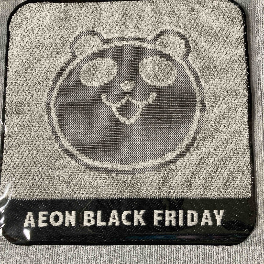 AEON(イオン)のイオンブラックフライデーパンダハンカチ レディースのファッション小物(ハンカチ)の商品写真