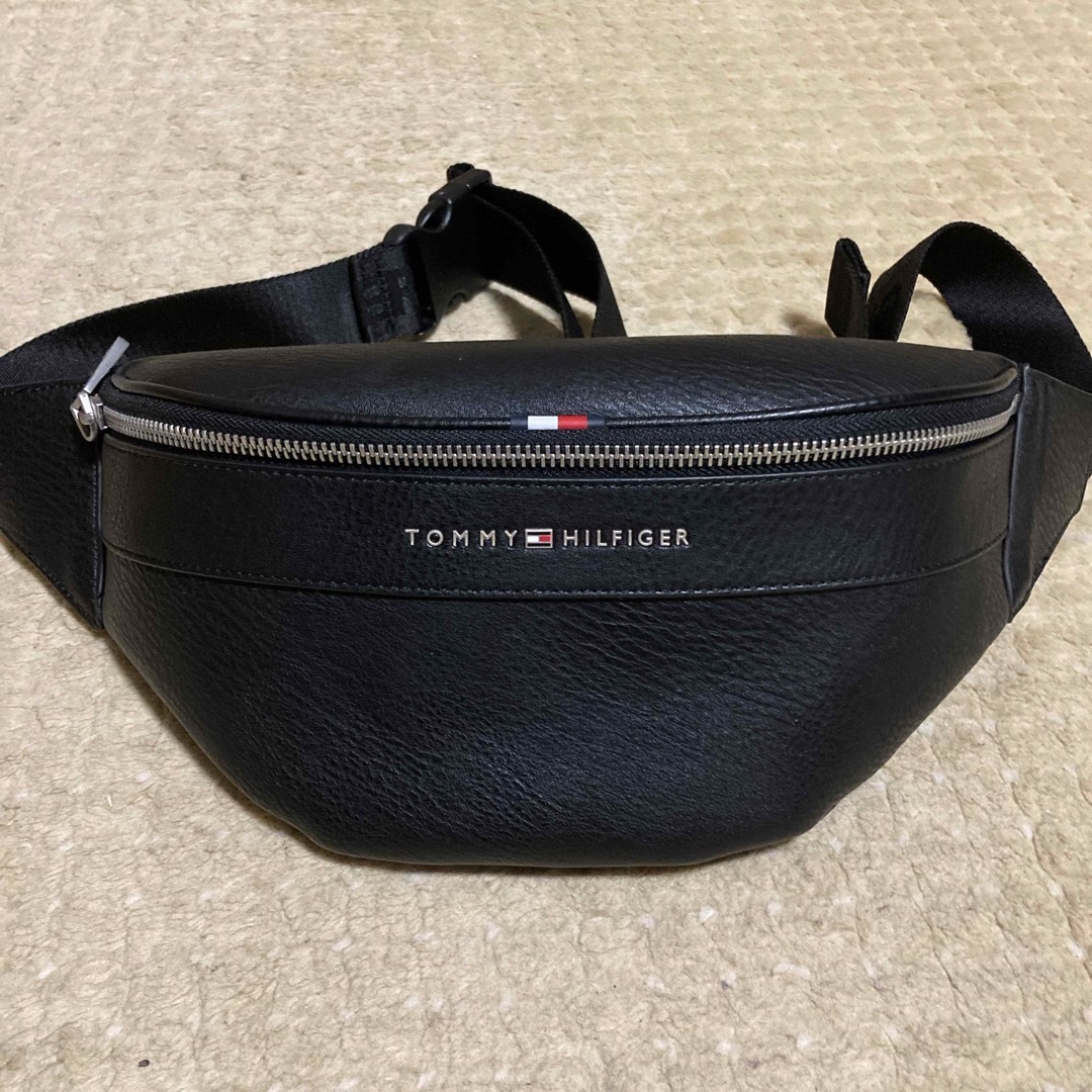 TOMMY HILFIGER(トミーヒルフィガー)のトミーフィルガー　サイドバック メンズのバッグ(ボディーバッグ)の商品写真