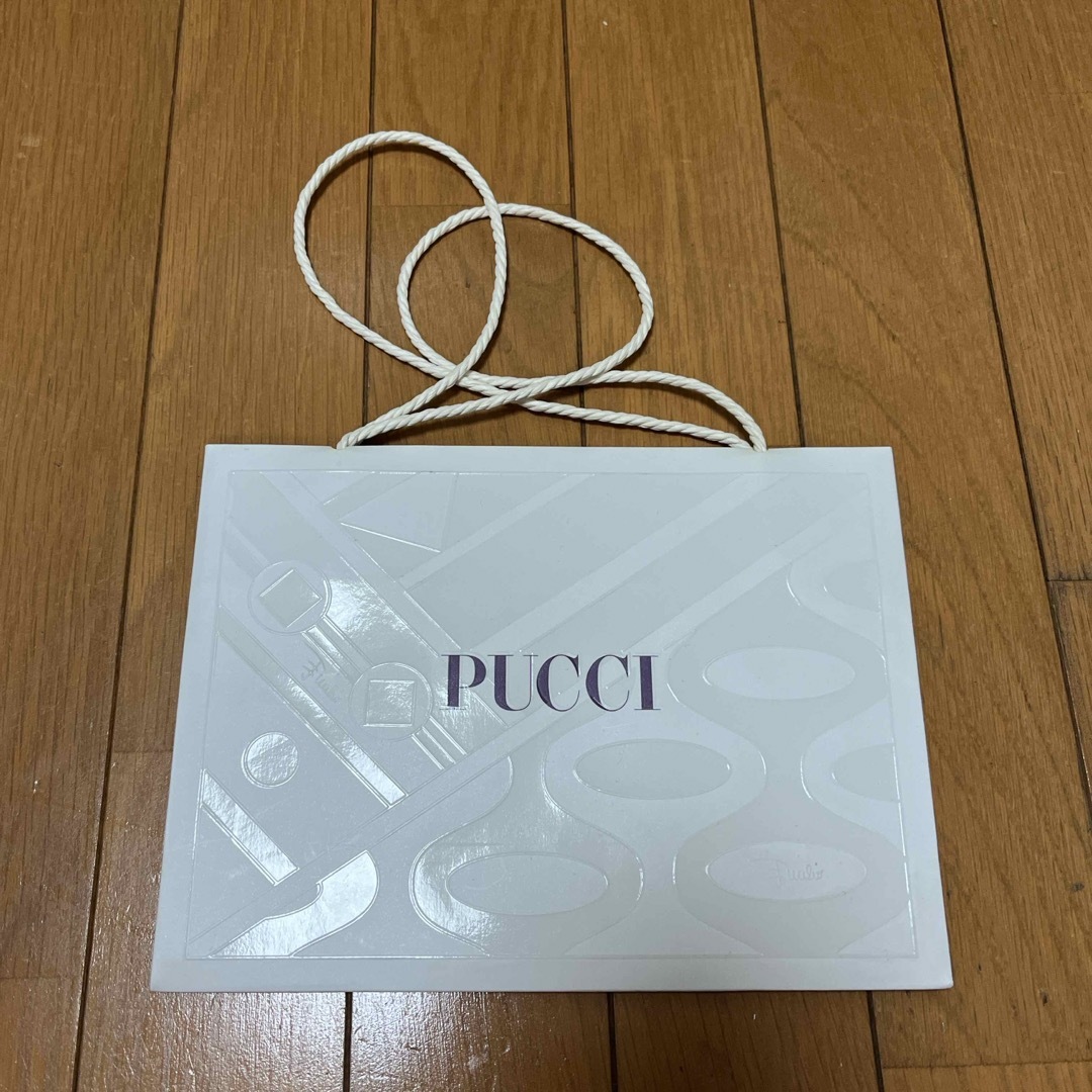 EMILIO PUCCI(エミリオプッチ)のエミリオプッチ☆ショップバック　紙袋 レディースのバッグ(ショップ袋)の商品写真