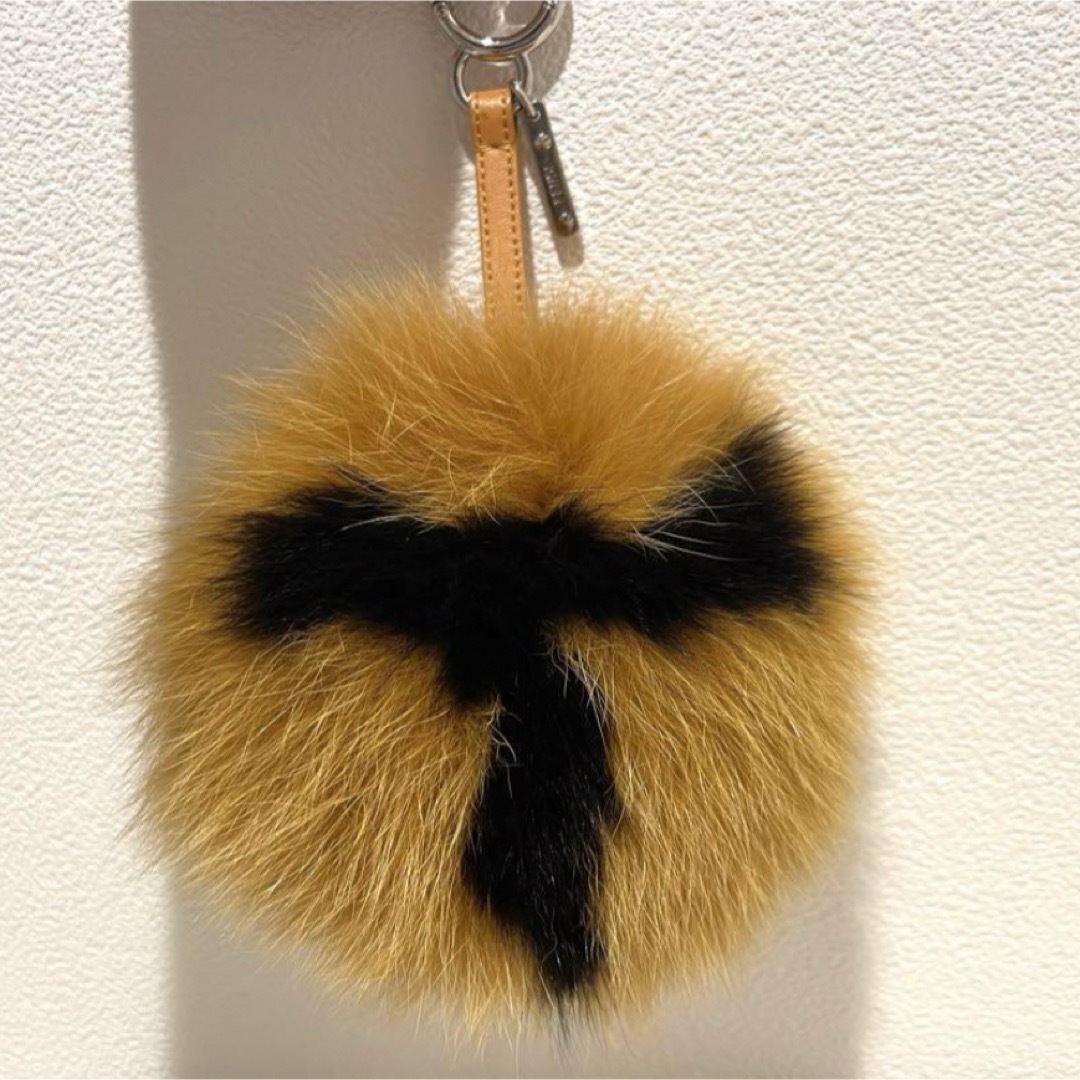 FENDI バックチャーム　アルファベット