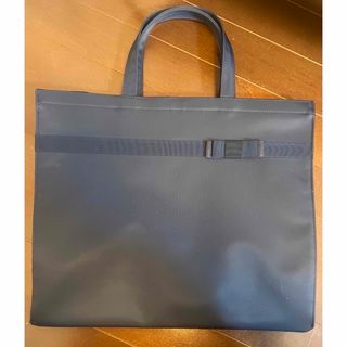 ファミリア(familiar)のファミリア　お受験バッグ　中古　美品！！！(マザーズバッグ)