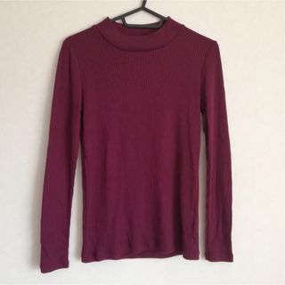 ユニクロ(UNIQLO)の紫のハイネックリブTシャツ(Tシャツ(長袖/七分))