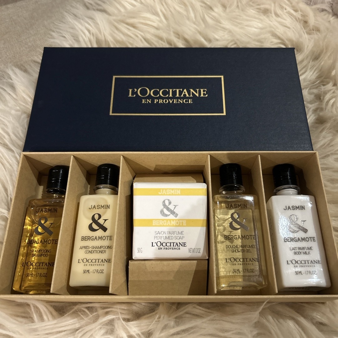 L'OCCITANE(ロクシタン)のロクシタンアメニティーセット コスメ/美容のキット/セット(サンプル/トライアルキット)の商品写真