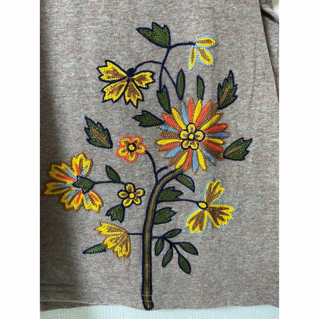 KATHARINE HAMNETT(キャサリンハムネット)のキャサリンハムネットロンドン　花柄刺繍　Tシャツ　M メンズのトップス(Tシャツ/カットソー(半袖/袖なし))の商品写真