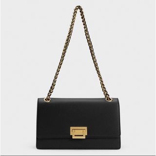 チャールズアンドキース(Charles and Keith)のCHARLES&KEITH メタリックアクセント フロントフラップバッグ (ショルダーバッグ)