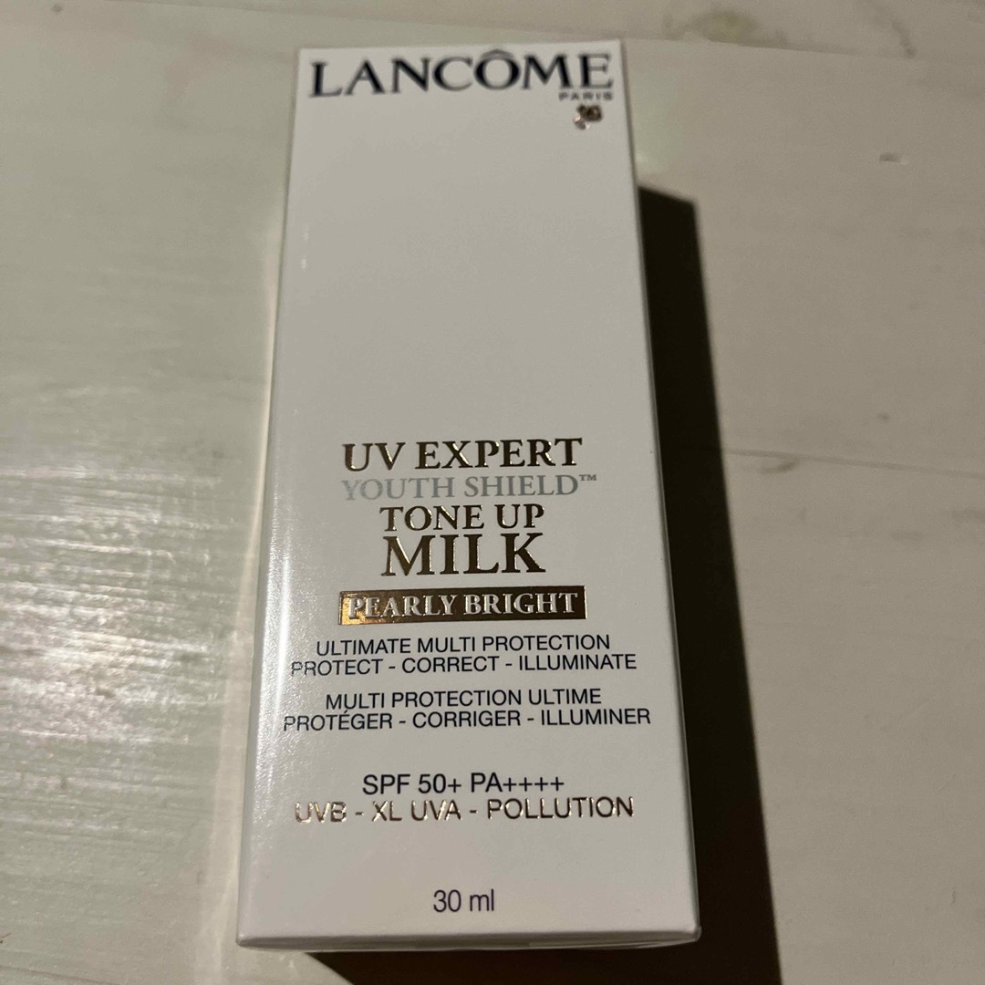 LANCOME(ランコム)のランコム UVエクスペール トーンアップn 日焼け止め乳液 30ml コスメ/美容のベースメイク/化粧品(化粧下地)の商品写真