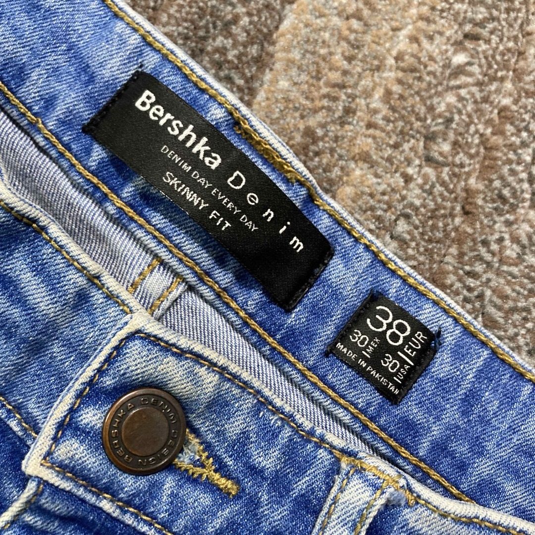 Bershka(ベルシュカ)の【送料無料】Bershka ベルシュカ　スキニーフィット　サイズ30 メンズのパンツ(デニム/ジーンズ)の商品写真