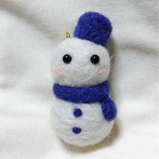 羊毛フェルト　スノーマン　雪だるま　ハンドメイド(人形)