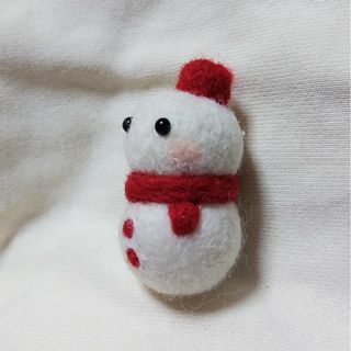 羊毛フェルト　スノーマン　雪だるま　ハンドメイド(人形)