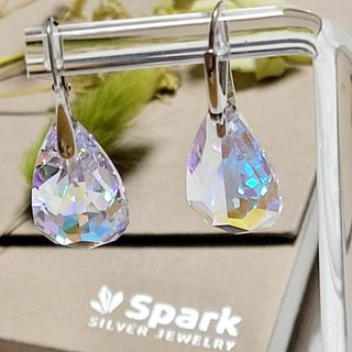 スワロフスキー(SWAROVSKI)の【美品】スワロフスキー社製 クリスタル ティアドロップ ピアス スパーク(ピアス)