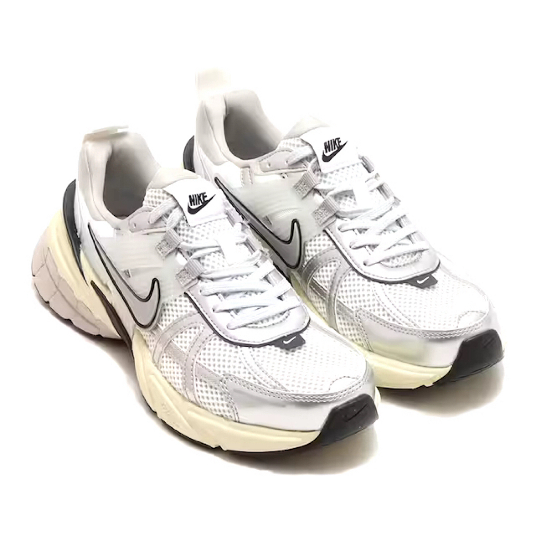 NIKE W V2K RUN SUMMIT METALLIC SILVERスニーカー