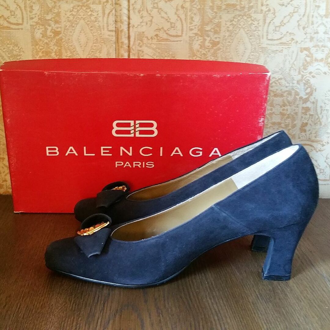 Balenciaga(バレンシアガ)のバレンシアガ　BALENCIAGA 　パンプス　スエード レディースの靴/シューズ(ハイヒール/パンプス)の商品写真