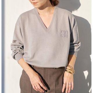 UNIQLO  魚柄クルーネックセータートップス