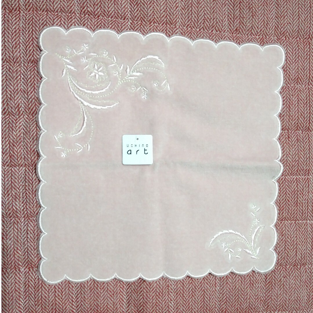 UCHINOart ピンクのハンドタオル レディースのファッション小物(ハンカチ)の商品写真