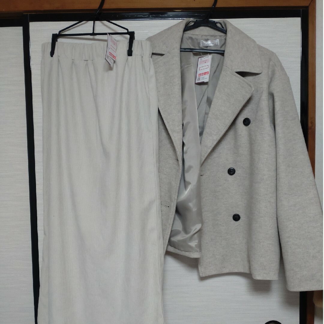 しまむら(シマムラ)のしまむら　コート　スカート レディースのスカート(ロングスカート)の商品写真