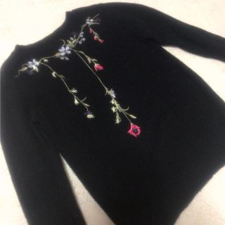 お花柄🌹刺繍ニット(ニット/セーター)