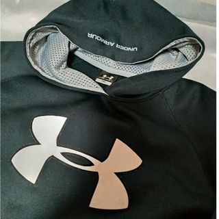 アンダーアーマー(UNDER ARMOUR)のアンダーアーマー　パーカー　YXL(ウェア)