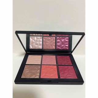 ナーズ(NARS)のNARS ホットトライストチークパレット(チーク)