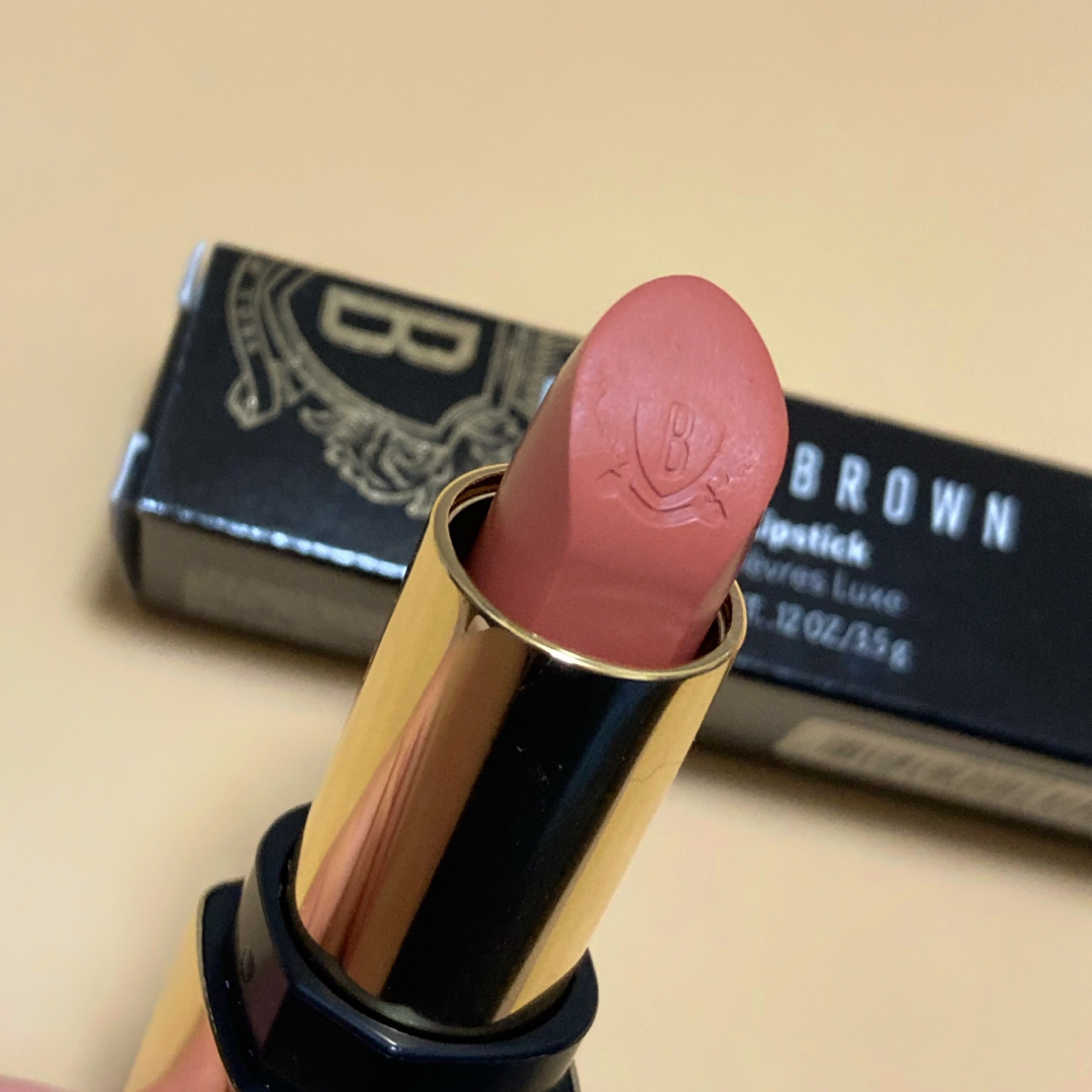 BOBBI BROWN(ボビイブラウン)のBOBBIBROWN リュクスリップスティック 520 コスメ/美容のベースメイク/化粧品(口紅)の商品写真