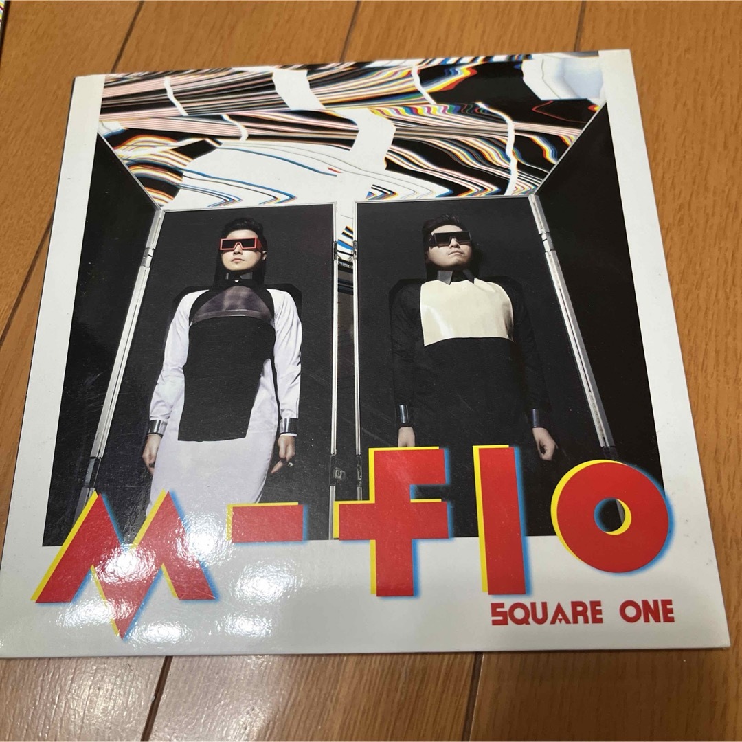 m-flo   SQUARE ONE  CD+DVD エンタメ/ホビーのCD(ポップス/ロック(邦楽))の商品写真