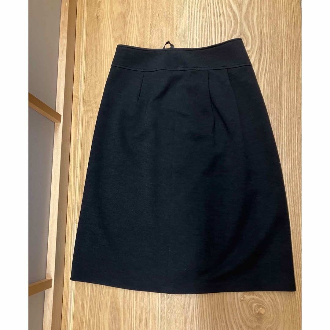ReFLEcT(リフレクト)の美品　reflect  スカート リフレクト　S 黒　レディース　スーツ レディースのスカート(ひざ丈スカート)の商品写真