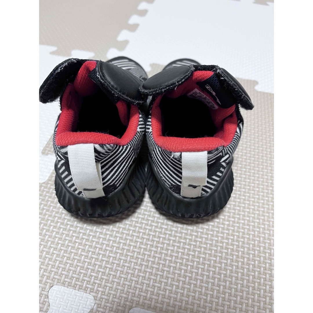 adidas(アディダス)のアディダス　ミッキーマウス　16cm キッズ/ベビー/マタニティのキッズ靴/シューズ(15cm~)(スニーカー)の商品写真