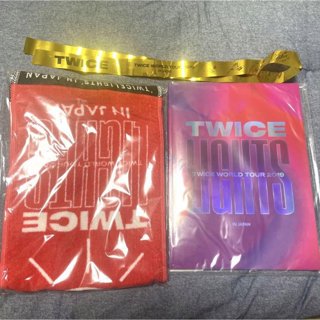 TWICE lights セット エンタメ/ホビーのタレントグッズ(アイドルグッズ)の商品写真