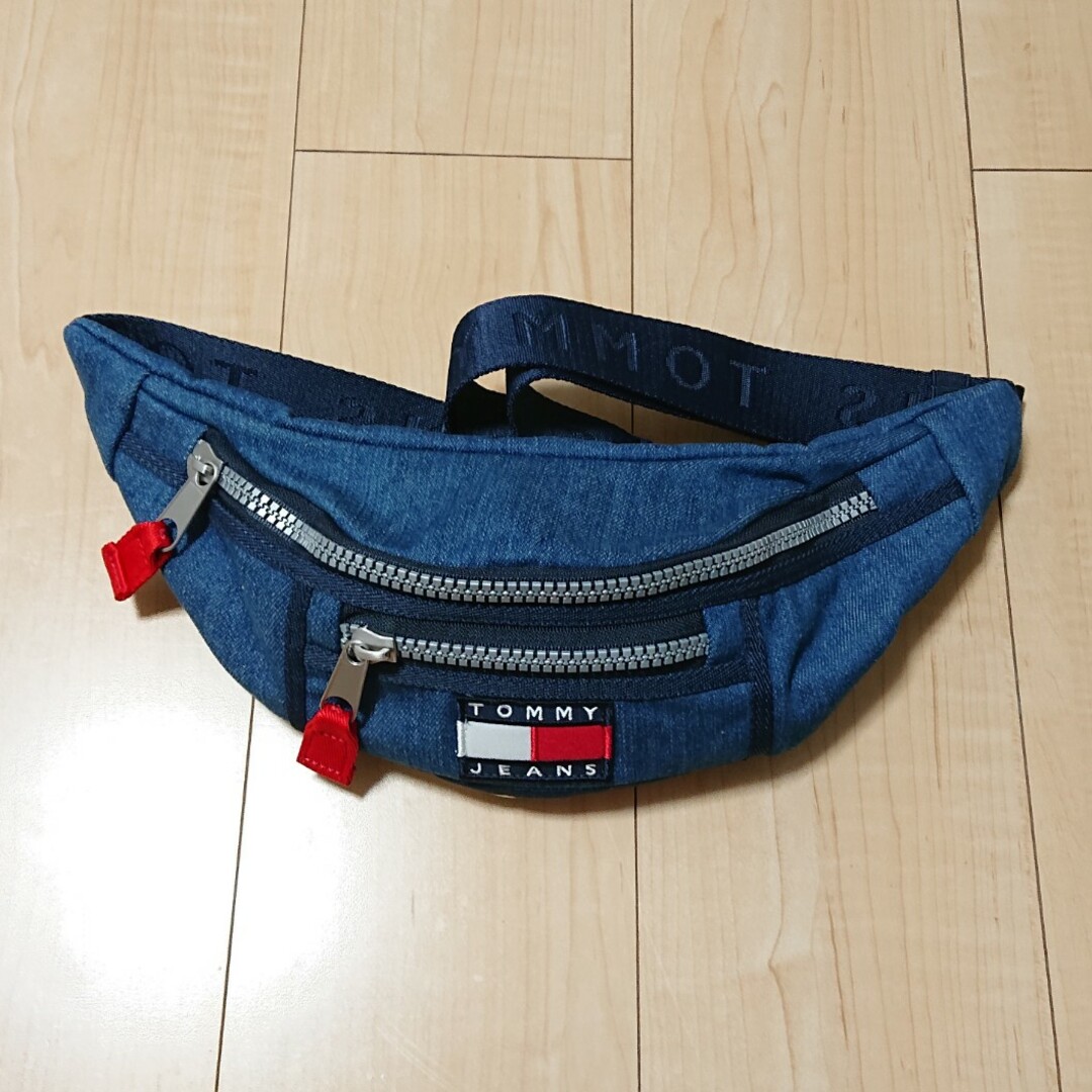 TOMMY JEANS(トミージーンズ)の【TOMMY JEANS】未使用品/ロゴデニムウエストバック レディースのバッグ(ボディバッグ/ウエストポーチ)の商品写真