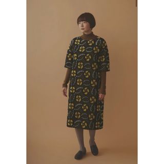 ミナペルホネン(mina perhonen)のミナペルホネン　northern flower ワンピース　新品(ひざ丈ワンピース)