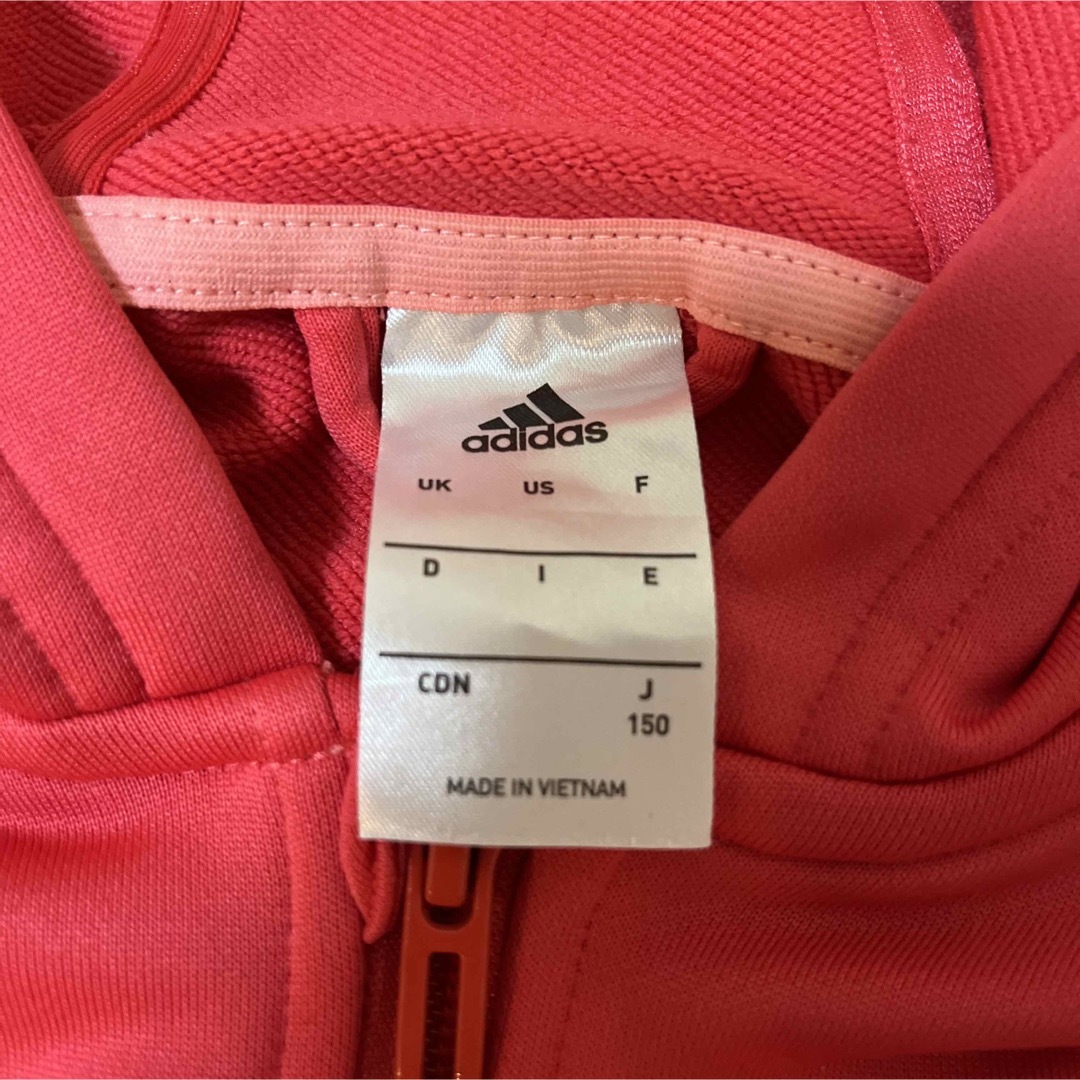 adidas(アディダス)のアディダス　パーカー　サイズ150 キッズ/ベビー/マタニティのキッズ服女の子用(90cm~)(ジャケット/上着)の商品写真