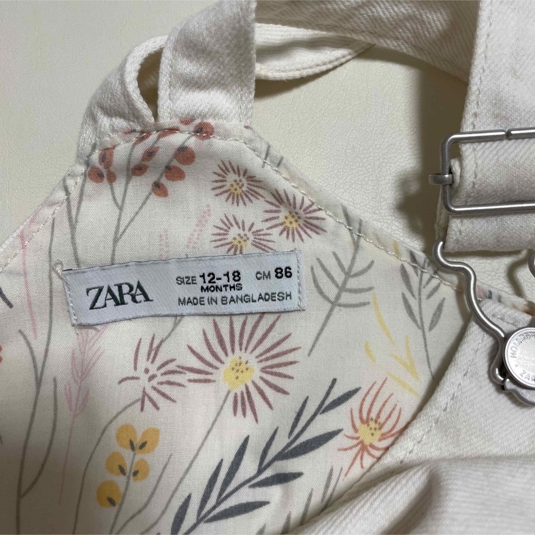 ZARA KIDS(ザラキッズ)のZARA♡ジャンパースカート/アーヴェヴェ♡花柄ワンピース キッズ/ベビー/マタニティのベビー服(~85cm)(ワンピース)の商品写真