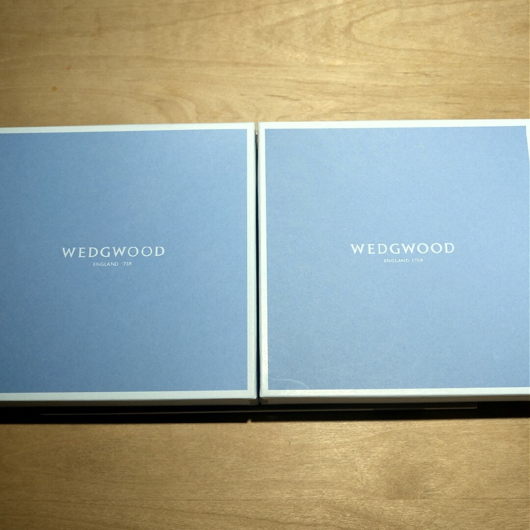 WEDGWOOD(ウェッジウッド)のウエッジウッド　ストロベリー ブルーム インディゴ スモールプレート インテリア/住まい/日用品のキッチン/食器(食器)の商品写真