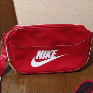 ナイキ(NIKE)のNIKE♡エナメルバッグ ２つ(ショルダーバッグ)