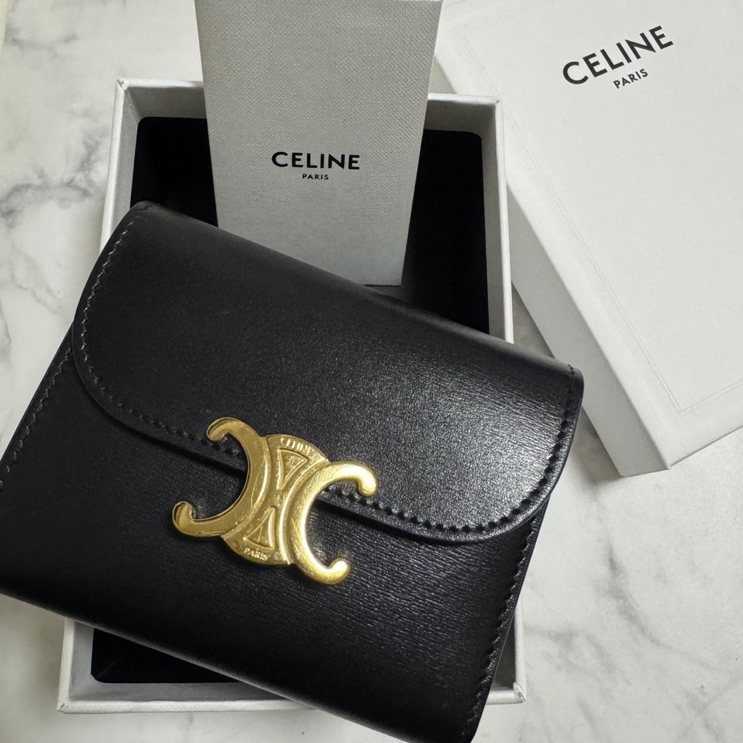 レディースCELINE トリオンフコンパクトウォレット