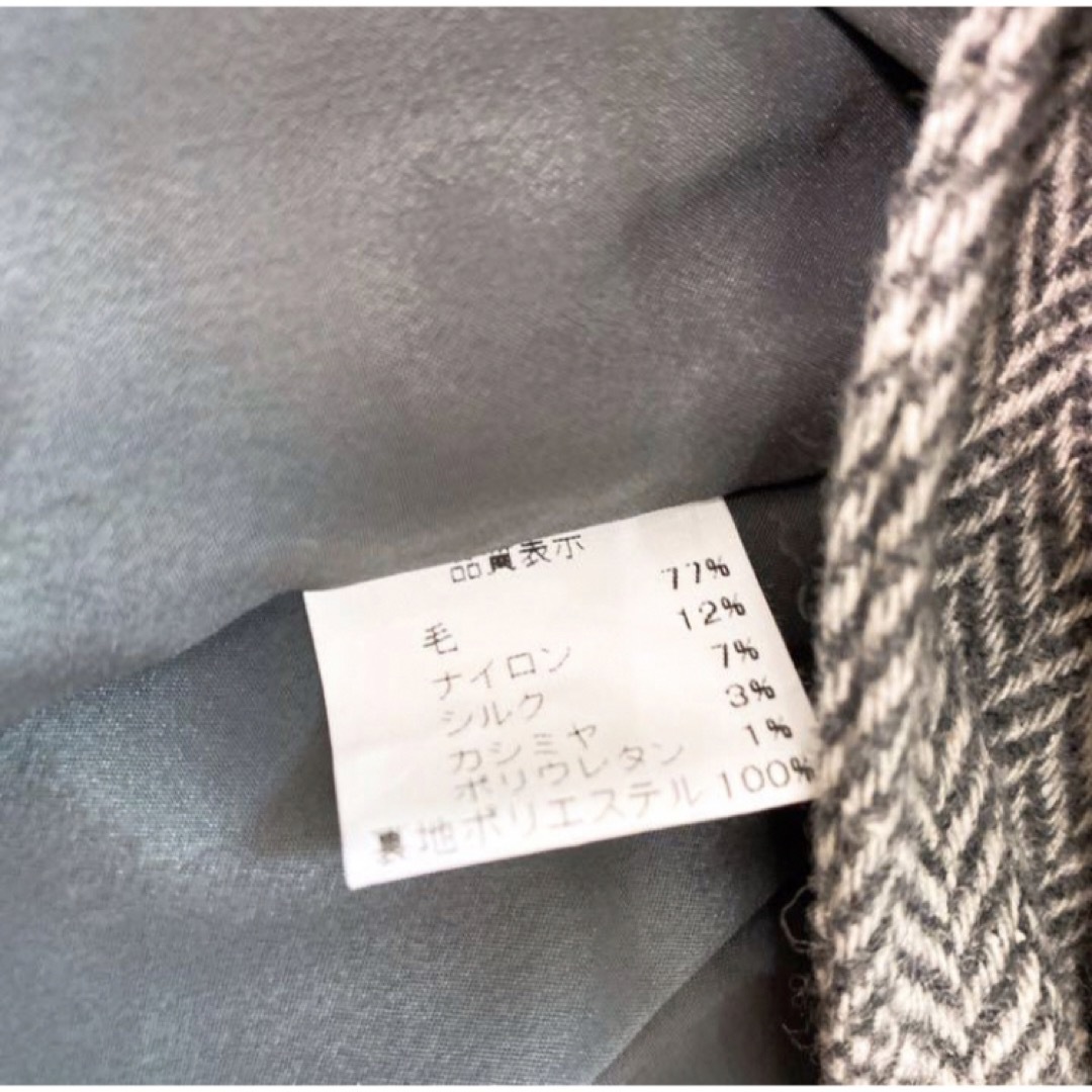 tiara(ティアラ)のティアラ　Pコート　ピーコート　ヘリンボーン　ウール混　カシミヤ混　白黒 レディースのジャケット/アウター(ピーコート)の商品写真