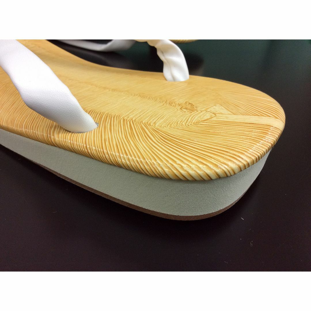 3L・M・L・LL・雪駄 スポンジ・アメ底・畳台風 白鼻緒 日本製 メンズの靴/シューズ(その他)の商品写真