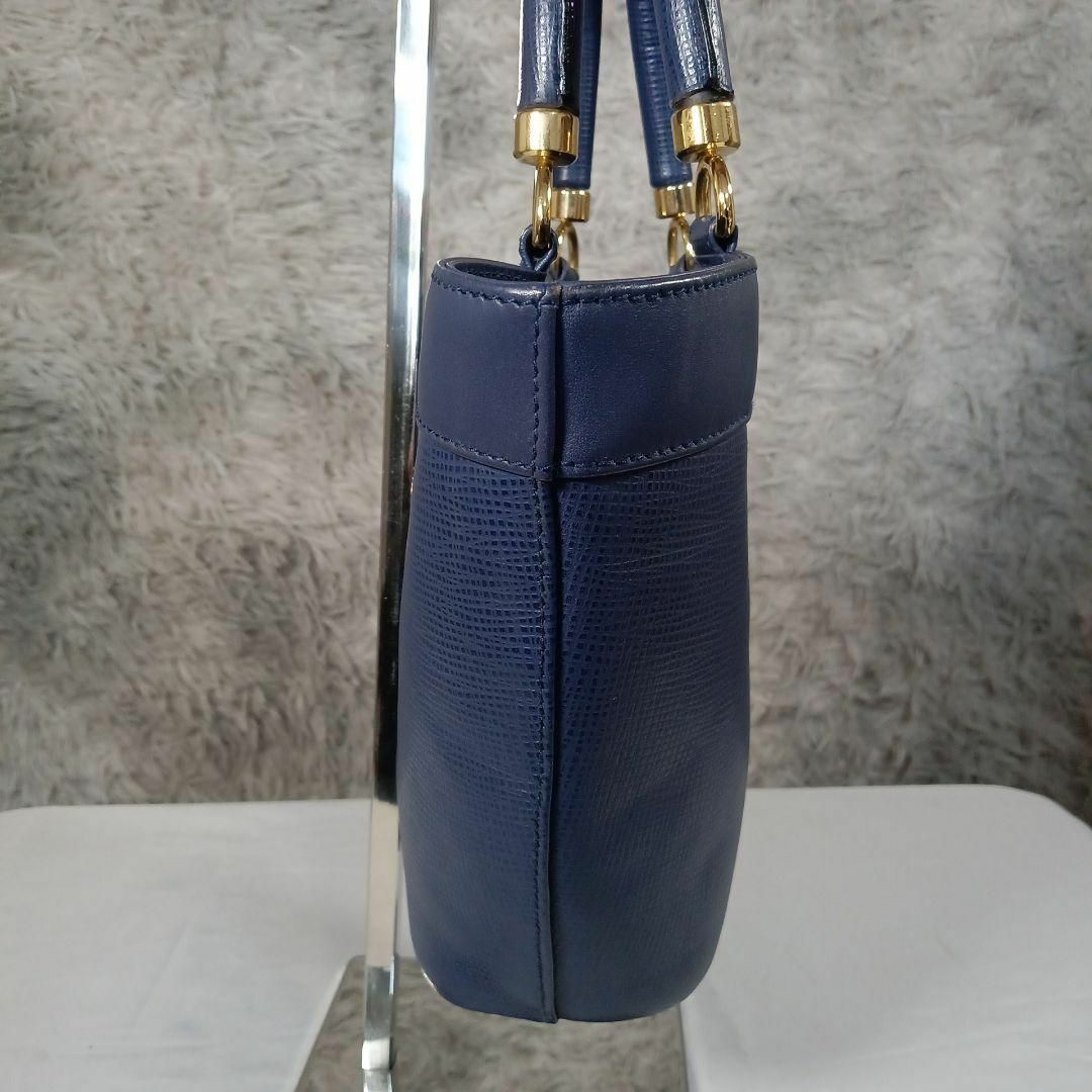 HUNTING WORLD(ハンティングワールド)の超美品　ハンティングワールド　ハンドバッグ　ミニサイズ　ゴールド金具　ブルー レディースのバッグ(ハンドバッグ)の商品写真