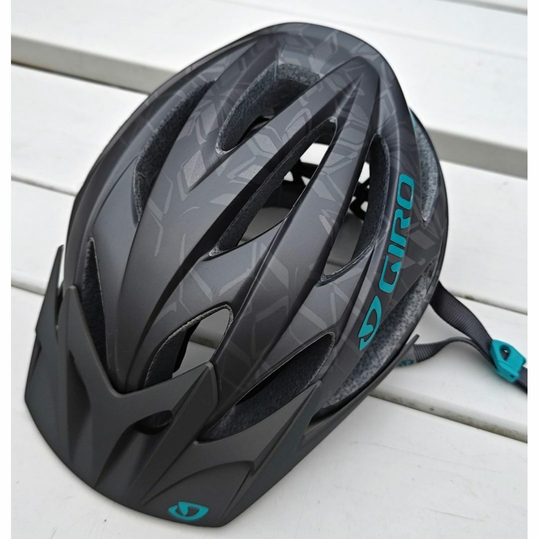 GIRO(ジロ)のGIRO サイクルヘルメット Xara M　新品未使用 スポーツ/アウトドアの自転車(その他)の商品写真